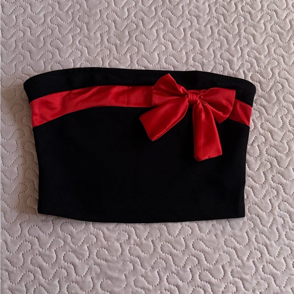 Strapless Top Red Bow